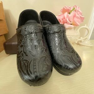 Dansko Black Clog size 39